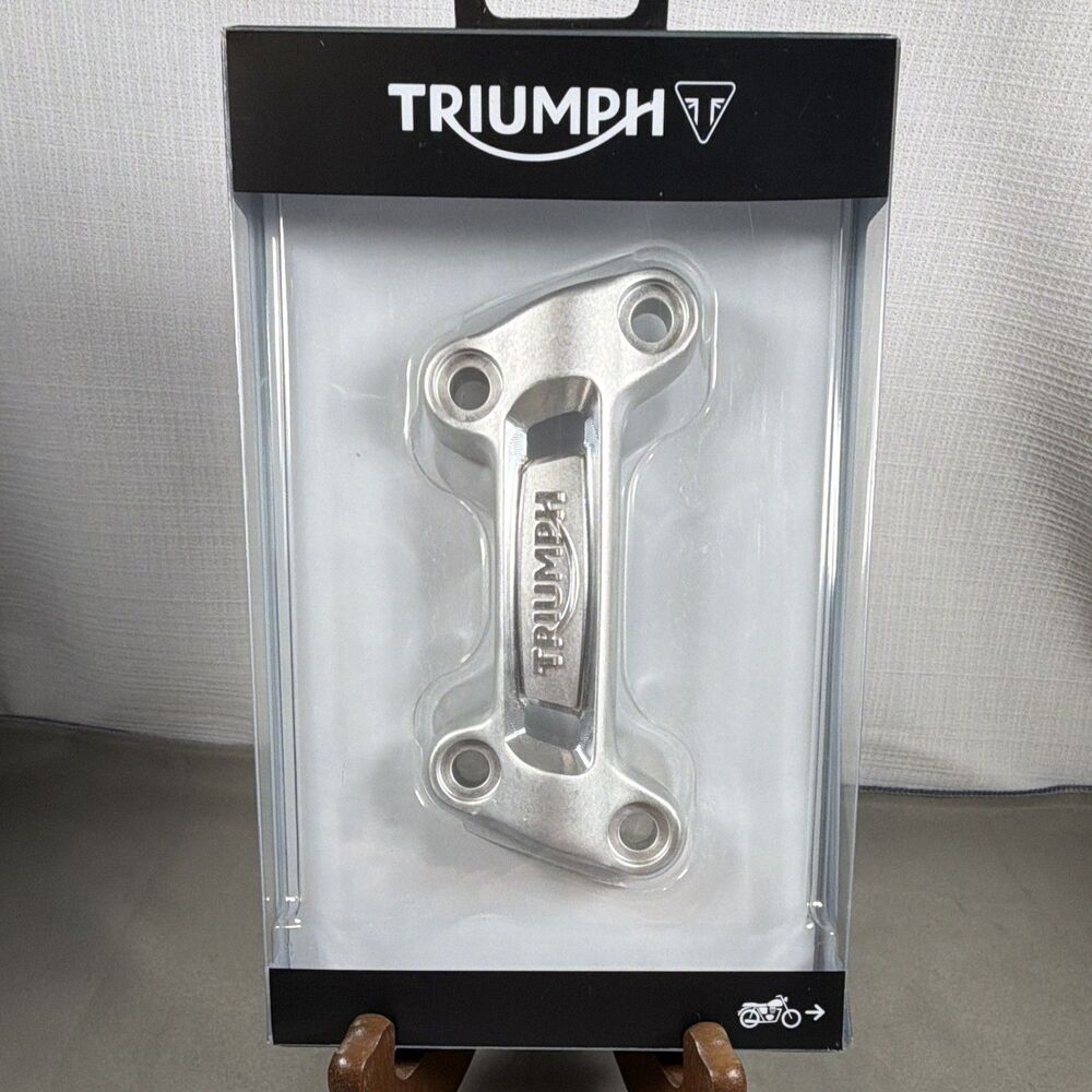 Triumph Satin Logo Handlebar Clamp 22.2mm A2041632 Street Twin ABS Open Box